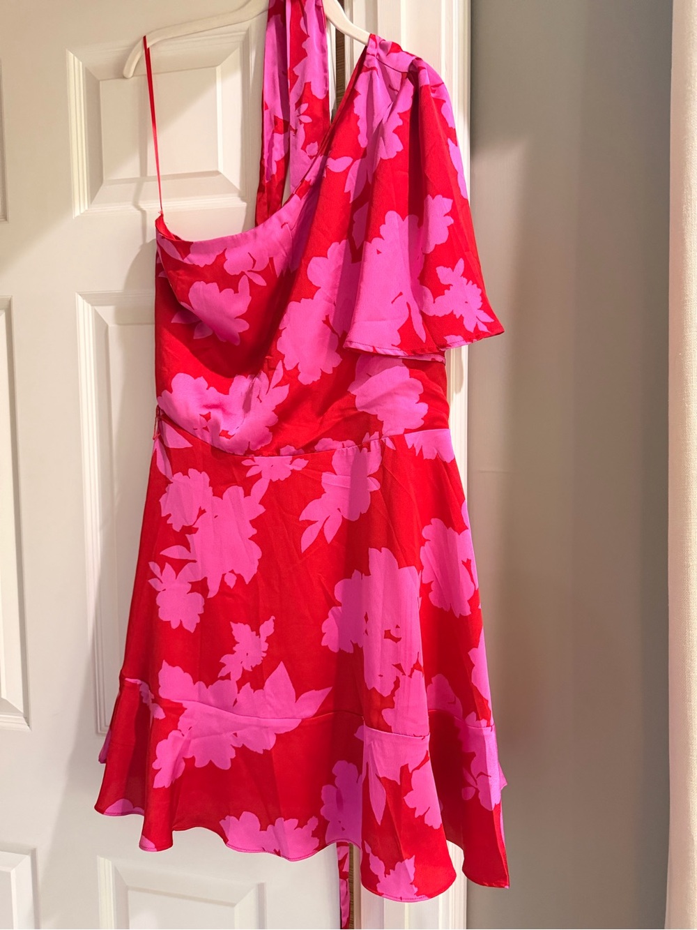 Women’s One-Shoulder Floral Dress in Red and Pink
